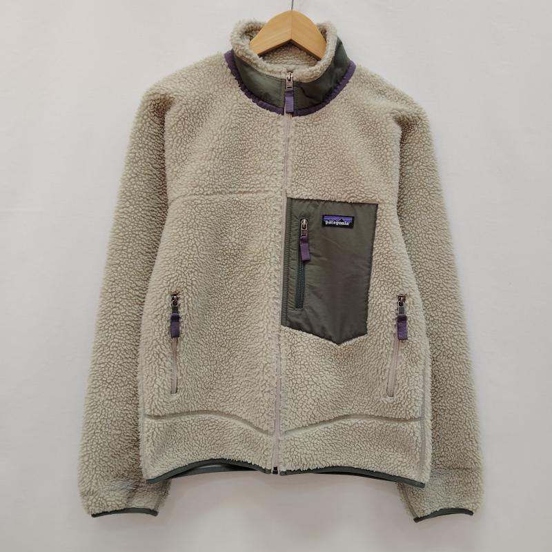 パタゴニア patagonia ジャケット、上着 ジャンパー、ブルゾン フリース メンズ クラシック レトロX ジャケット ペリカン XS ベージュ / ベージュ / beige X カーキ / カーキ / khaki メンズ USED 古着 中古 50170441