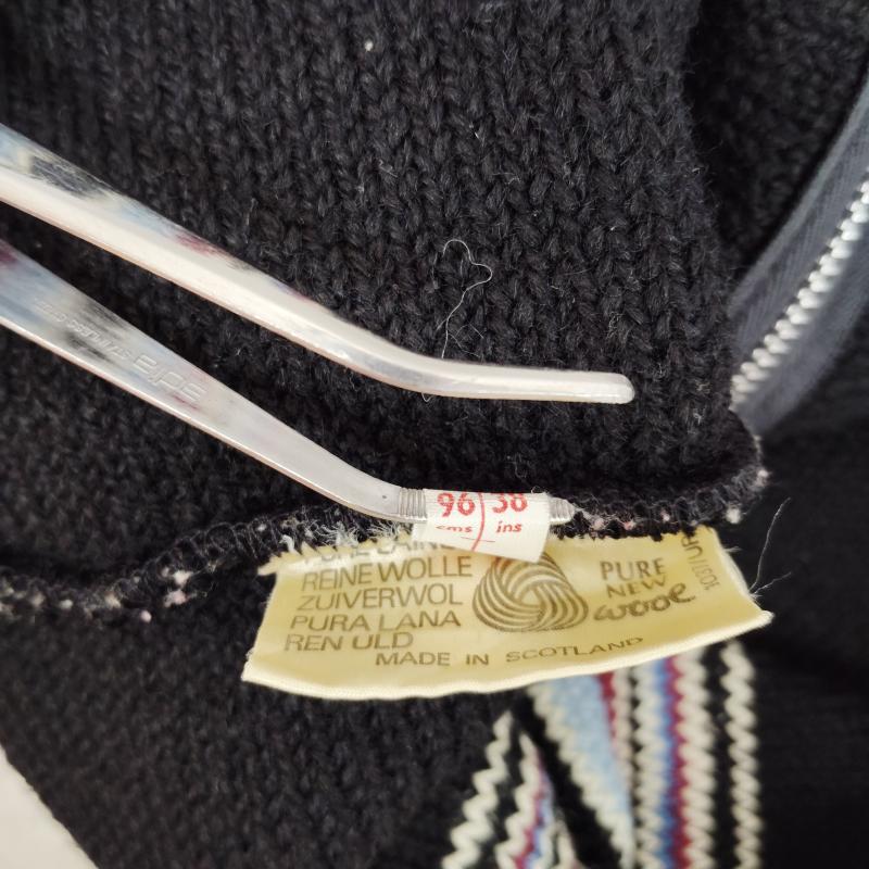 ＵＳＥＤ古着 USED/古着 カーディガン 長袖 ROBERT MACKIE of Scotland ロバートマッキー ヴィンテージ ウール ジップ アップ カーディガン 38 黒 / ブラック / black X 赤 / レッド / red X 白 / ホワイト / white X 水色 / ライトブルー / メンズ USED 古着 中古 50170443