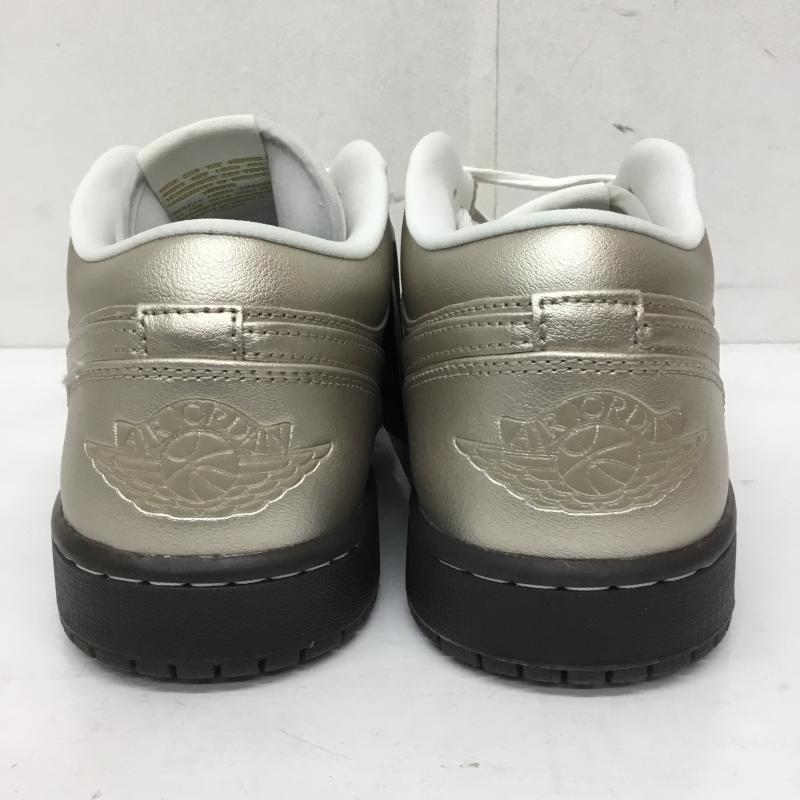 ナイキ NIKE スニーカー スニーカー HQ3529-099　Women s Air Jordan 1 Low SE Metallic Zinc 28.5cm ロゴ、文字 銀 / シルバー /  メンズ USED 古着 中古 10141691