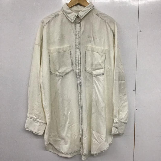 ページボーイ PAGEBOY シャツ、ブラウス 長袖 PB460001TS ハクプリントデニムルーズ シャツ FREE  白 / ホワイト /  レディース USED 古着 中古 10139854