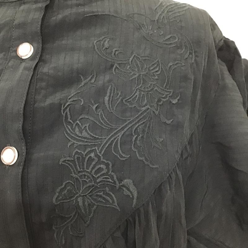 ジーナシス JEANASIS シャツ、ブラウス 半袖 半袖シャツカットソー ノーカラーシャツカットソー フリルシャツ FREE 刺繍 黒 / ブラック /  レディース USED 古着 中古 10105863