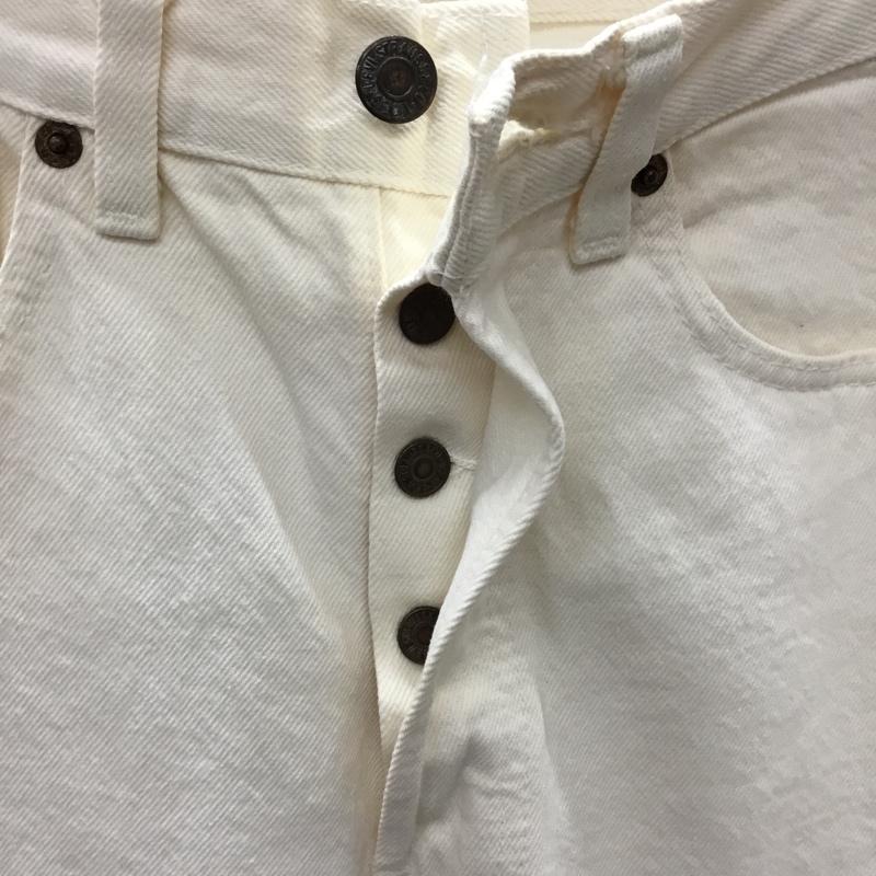 リーバイストラウスアンドコー Levi Strauss & co. パンツ デニム、ジーンズ デニムパンツ ストレートパンツ ジーンズ 31インチ 無地 白 / ホワイト /  メンズ USED 古着 中古 10121108