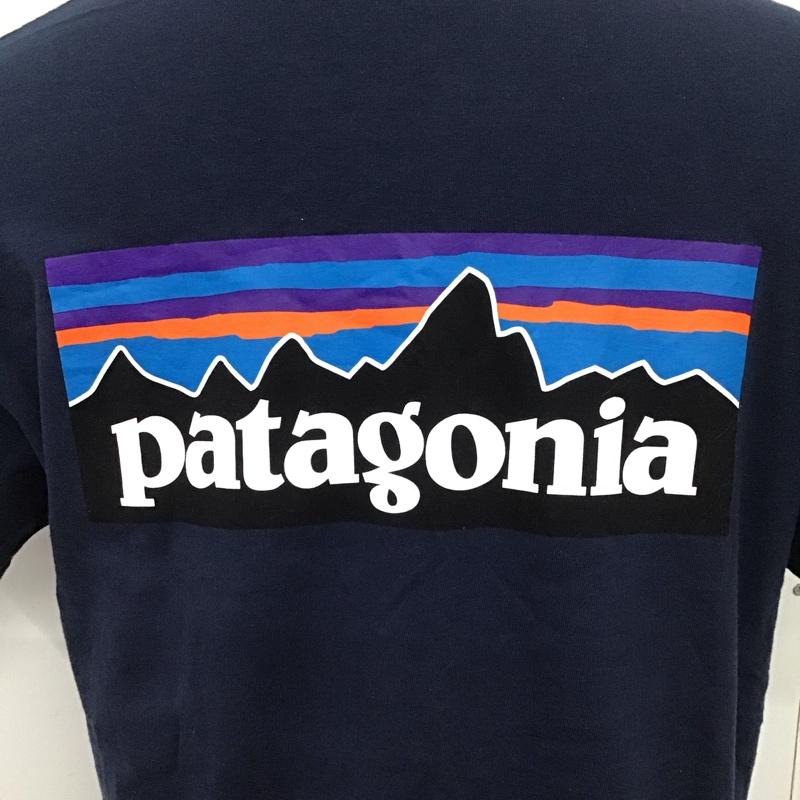 パタゴニア patagonia Tシャツ 半袖 半袖カットソー プリントTシャツ クルーネックカットソー M ロゴ、文字 紺 / ネイビー /  メンズ USED 古着 中古 10124353