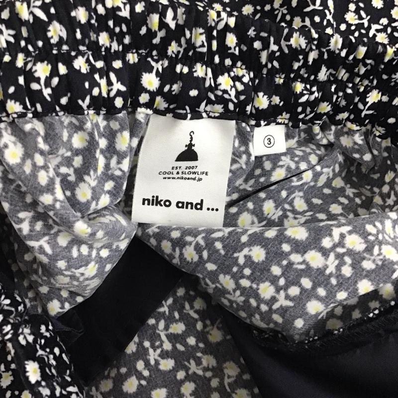 ニコアンド niko and... スカート ロングスカート ロングスカート フレアスカート カジュアルスカート 3 プリント 紺 / ネイビー /  レディース USED 古着 中古 10128969