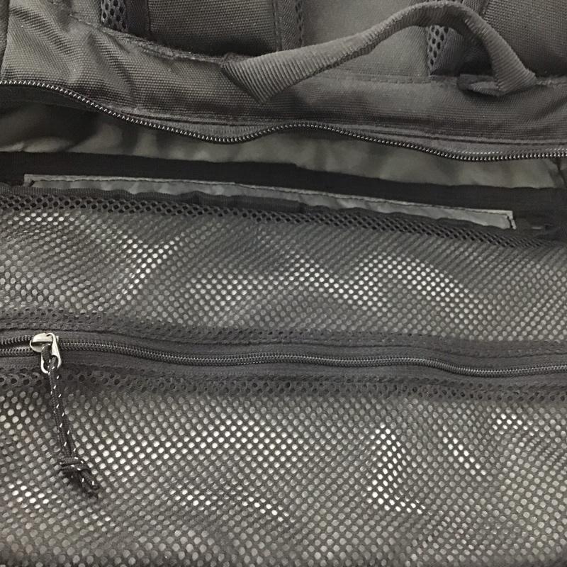 コロンビア Columbia リュックサック、デイパック リュックサック、デイバッグ 125 PU8679 LBフローレス30Lバックパック ロゴ、文字 黒 / ブラック /  メンズ USED 古着 中古 10146259