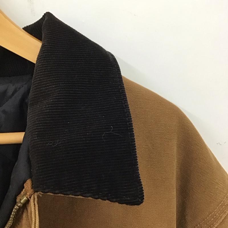 カーハート Carhartt ジャケット、上着 ジャケット、ブレザー ジップアップジャケット アウター 古着 カラージャケット M ロゴ、文字 ベージュ / ベージュ /  メンズ USED 古着 中古 10137649