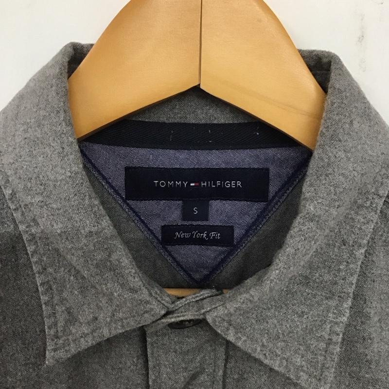 トミーヒルフィガー TOMMY HILFIGER シャツ、ブラウス 長袖 長袖シャツ 無地シャツ カラーシャツ S 無地 灰 / グレー /  メンズ USED 古着 中古 10139470