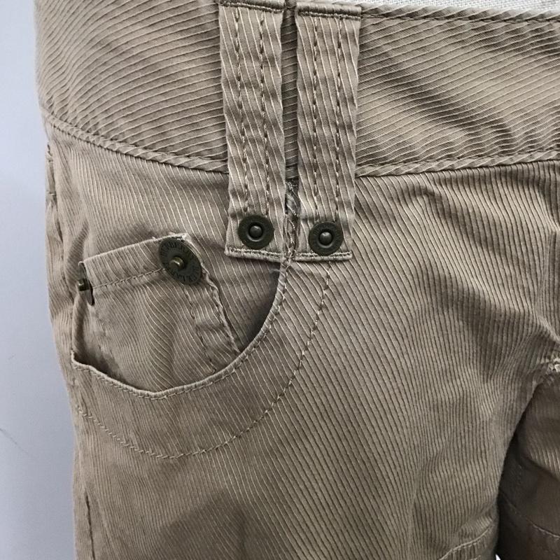 バーバリーブルーレーベル BURBERRY BLUE LABEL パンツ ショートパンツ FQ531-217-50 38 ワンポイント ベージュ / ベージュ /  レディース USED 古着 中古 10115102