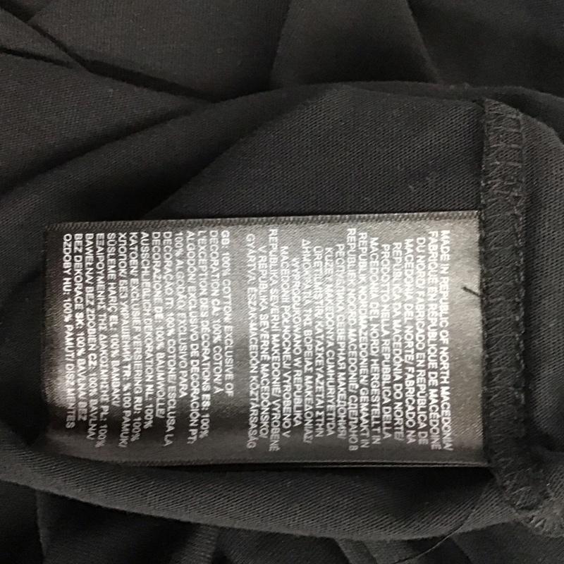 ザノースフェイス THE NORTH FACE Tシャツ 半袖 NF0A87NUJK31 Clothing T-Shirts L プリント X ロゴ、文字 黒 / ブラック /  メンズ USED 古着 中古 10132496