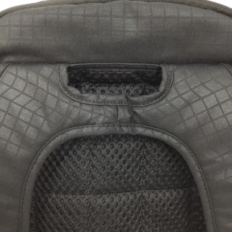 ナイキ NIKE リュックサック、デイパック リュックサック、デイバッグ DC9811 010 ワンポイント 黒 / ブラック /  メンズ USED 古着 中古 10143779