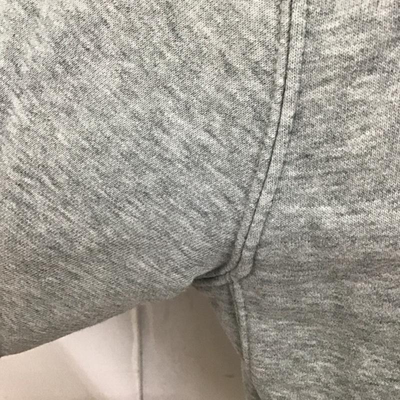 ナイキ NIKE トレーナー 長袖 bv2667-063 ワンポイント刺繍スウェット 長袖スウェット スポーツウェア M ロゴ、文字 灰 / グレー /  メンズ USED 古着 中古 10113910