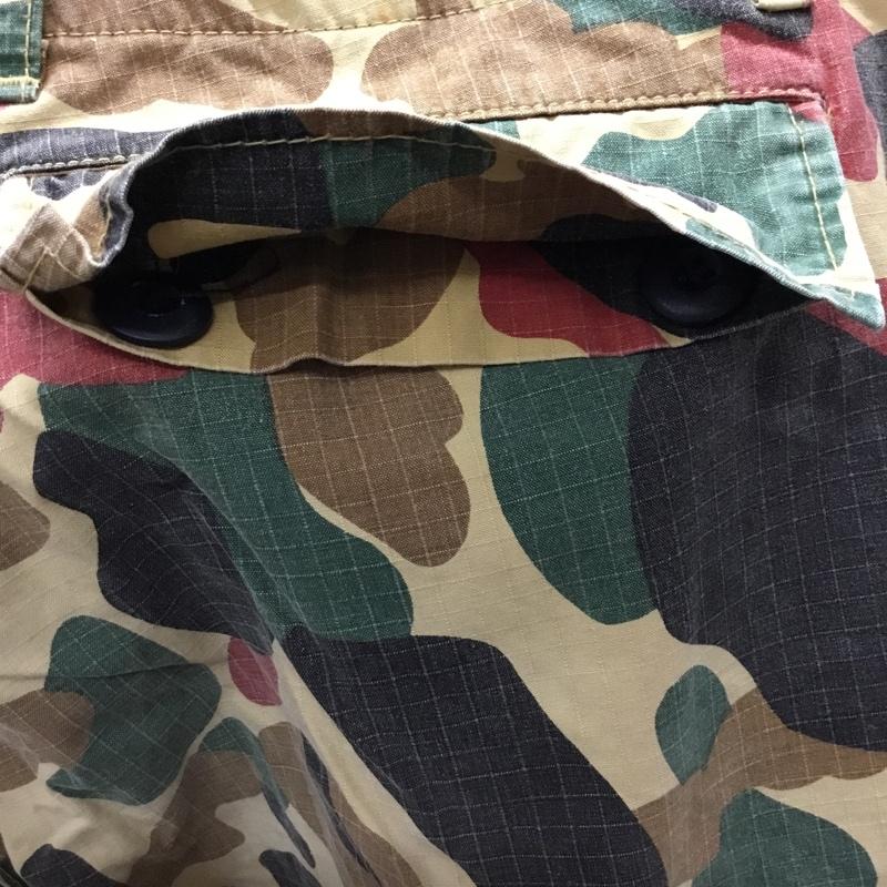 アベイシングエイプ A BATHING APE パンツ ショートパンツ カーゴパンツ M カモフラージュ柄・迷彩 マルチカラー / マルチカラー /  メンズ USED 古着 中古 10118957