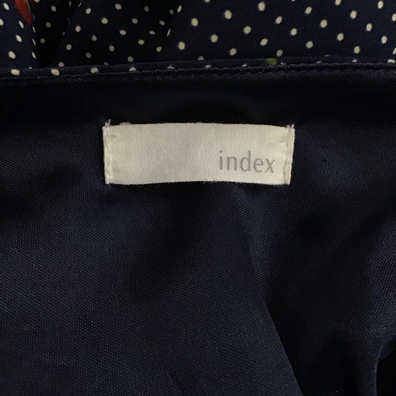 インデックス index ワンピース ロングスカート 半袖ロングワンピース 総柄 花柄 フレアスカート M 総柄 紺 / ネイビー /  レディース USED 古着 中古 10111508