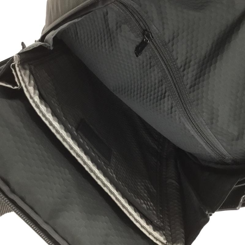 トゥミ TUMI リュックサック、デイパック リュックサック、デイバッグ 232682D ALPHA BRAVO DAVIS BACKPACK ロゴ、文字 黒 / ブラック /  メンズ USED 古着 中古 10148842