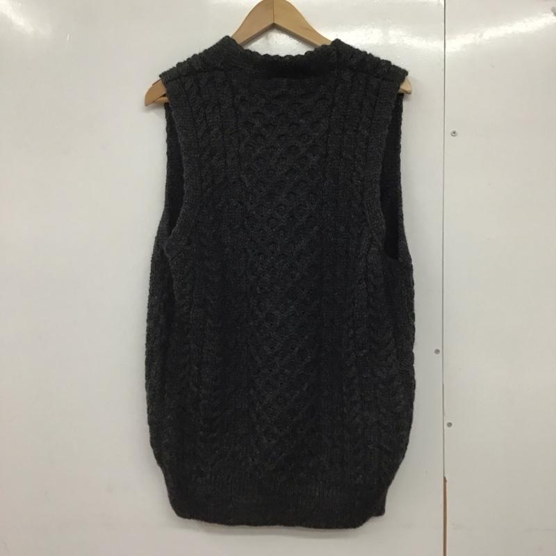 アラン ウーレン ミルズ aran WOOLLEN MILLS ベスト ベスト ニットベスト ノースリーブカットソー 前ボタン M 無地 灰 / グレー /  メンズ USED 古着 中古 10140732