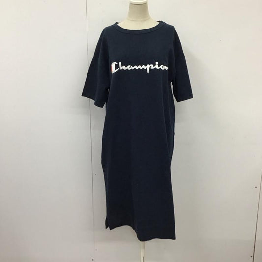 チャンピオン Champion ワンピース ミニスカート L ロゴ、文字 X プリント 紺 / ネイビー /  レディース USED 古着 中古 10121418