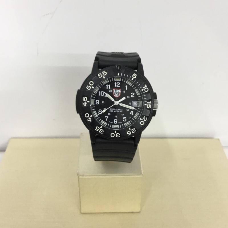 ルミノックス LUMINOX 腕時計 アナログ（クォーツ式） 3000シリーズ ラバーベルト ロゴ、文字 黒 / ブラック /  メンズ USED 古着 中古 10148656