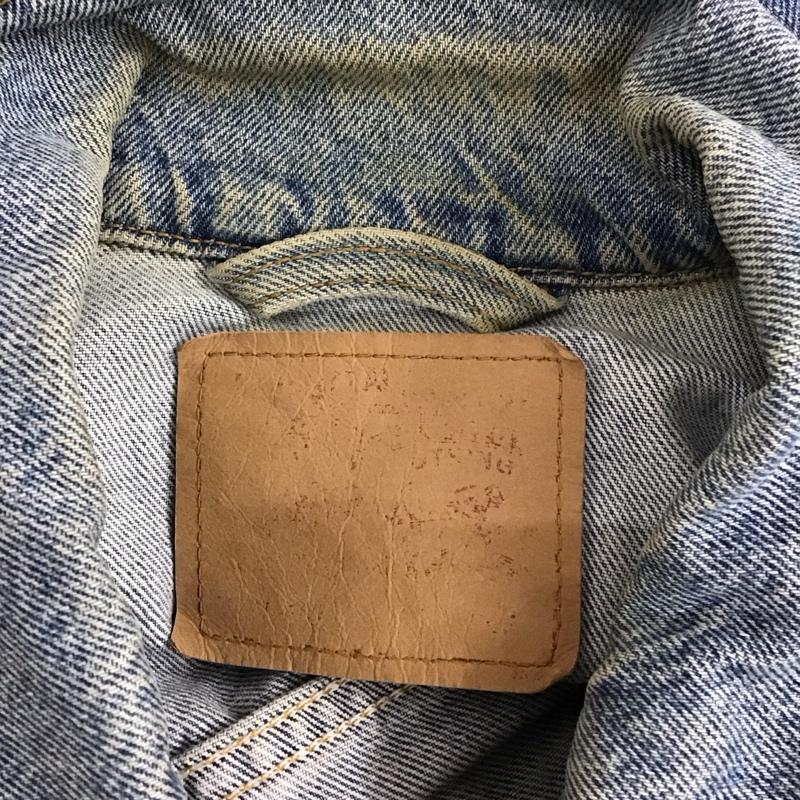 リーバイス Levi s ジャケット、上着 ジャケット、ブレザー デニムジャケット カラージャケット 長袖ジャケット ブルゾン 無地 インディゴ / インディゴ /  メンズ USED 古着 中古 10114655