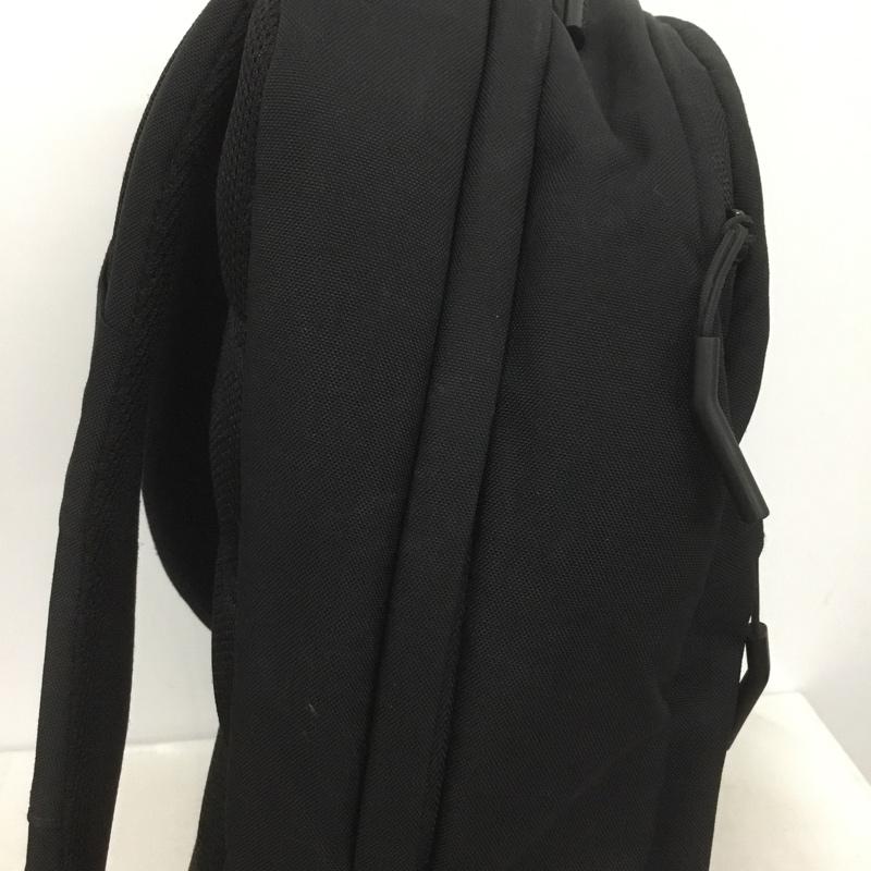 インケース incase リュックサック、デイパック リュックサック、デイバッグ QC-054907 City Compact Backpack With Cordura Nylon ロゴ、文字 黒 / ブラック /  メンズ USED 古着 中古 10140782