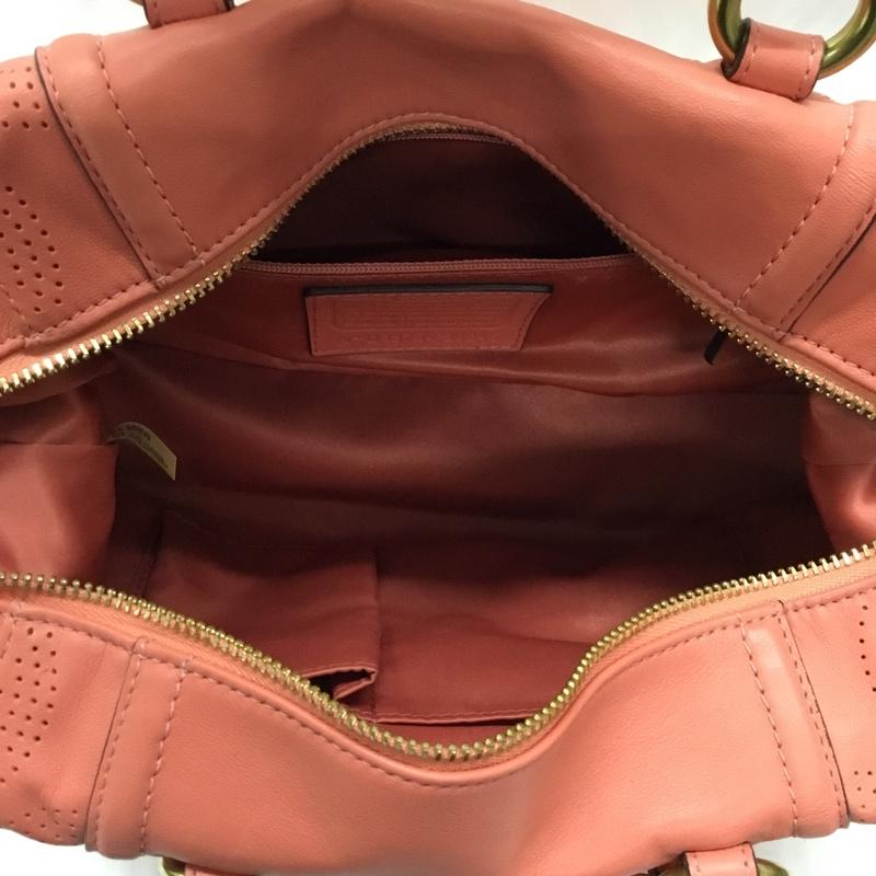 コーチ COACH ハンドバッグ ハンドバッグ F23245 オプアート レザー 2WAY ショルダー パンチング ロゴ、文字 桃 / ピンク /  レディース USED 古着 中古 10120741