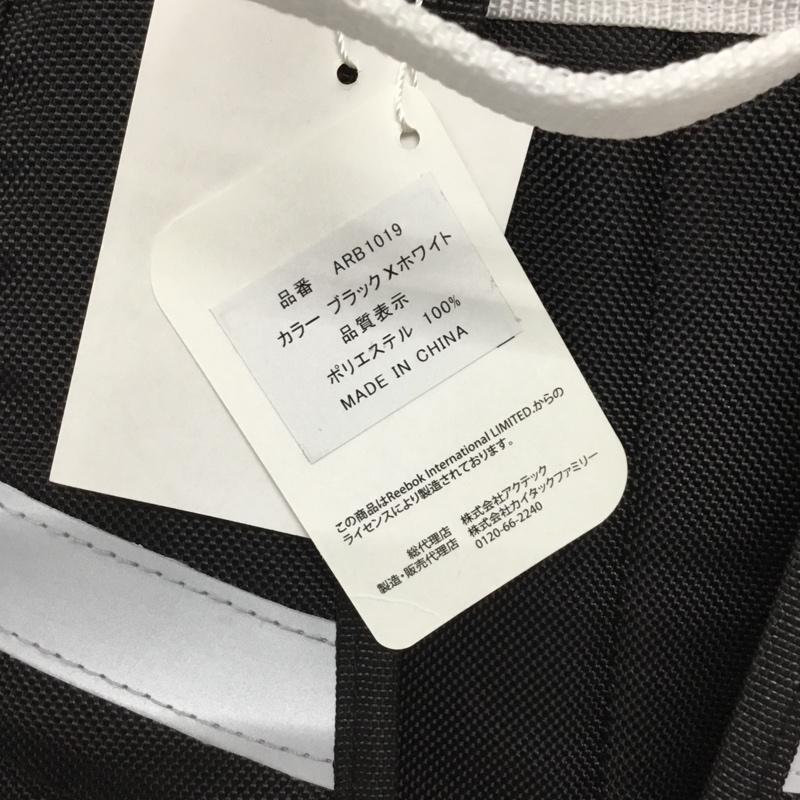 リーボック Reebok リュックサック、デイパック リュックサック、デイバッグ ARB1019 撥水BOXバックパック スクエア タグ付き ロゴ、文字 黒 / ブラック / X 白 / ホワイト /  メンズ USED 古着 中古 10131731