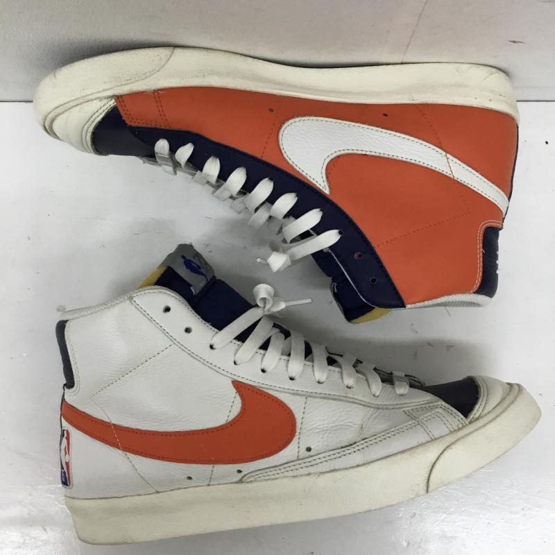 ナイキ NIKE スニーカー スニーカー DD8025-100 BLAZER MID 77 EMB 29.0cm ロゴ、文字 白 / ホワイト / X 橙 / オレンジ / X 紺 / ネイビー /  メンズ USED 古着 中古 10144472