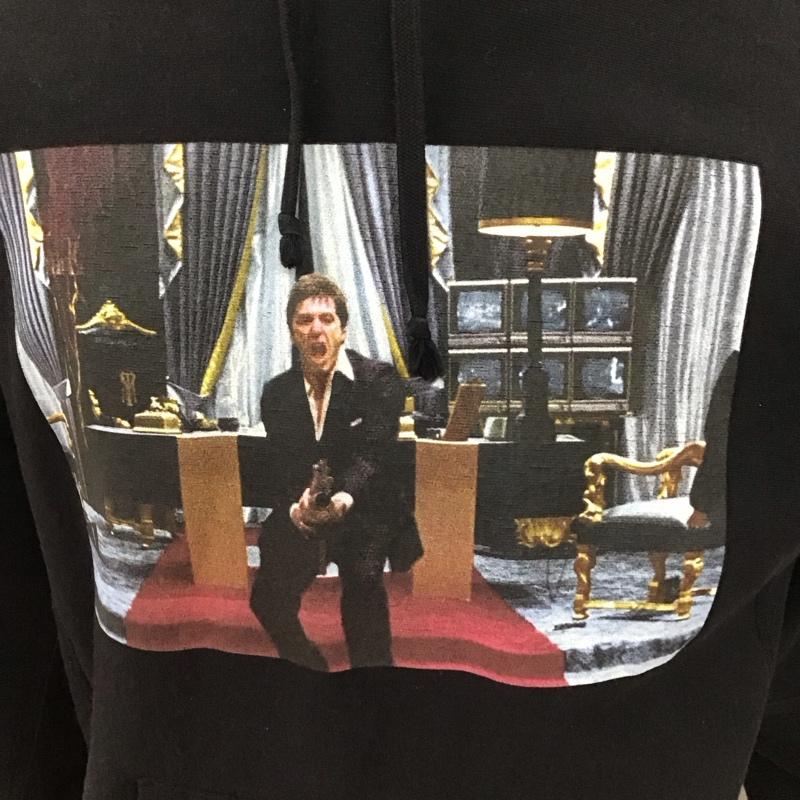 シュプリーム Supreme パーカー 長袖 17aw ScarfaceFriendHoodedSweatshir 長袖パーカー M プリント 黒 / ブラック /  メンズ USED 古着 中古 10123757