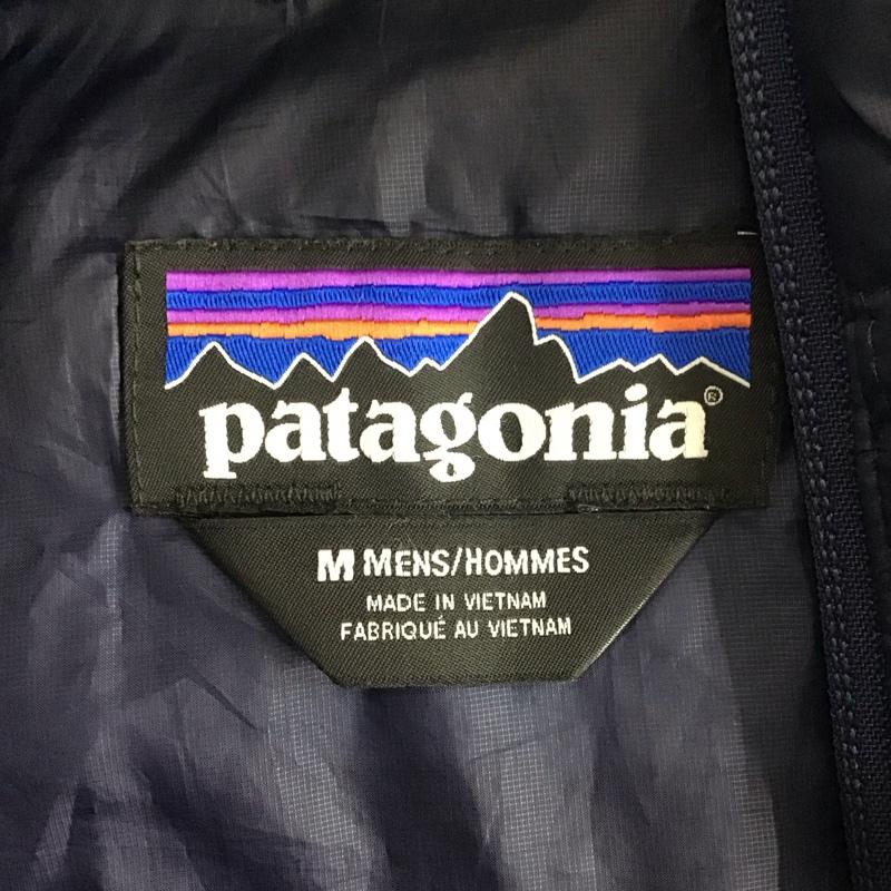 パタゴニア patagonia ジャケット、上着 ジャンパー、ブルゾン ジップアップジャケット ジャンパー ダウンジャケット カジュアルジャケット アウター M ロゴ、文字 紺 / ネイビー /  メンズ USED 古着 中古 10110905