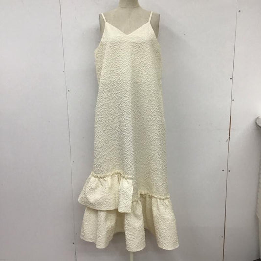 フリークスストア FREAK S STORE ワンピース ロングスカート 233-3142 フクレジャガード ティアード キャミワンピース FREE  アイボリー / アイボリー /  レディース USED 古着 中古 10117698
