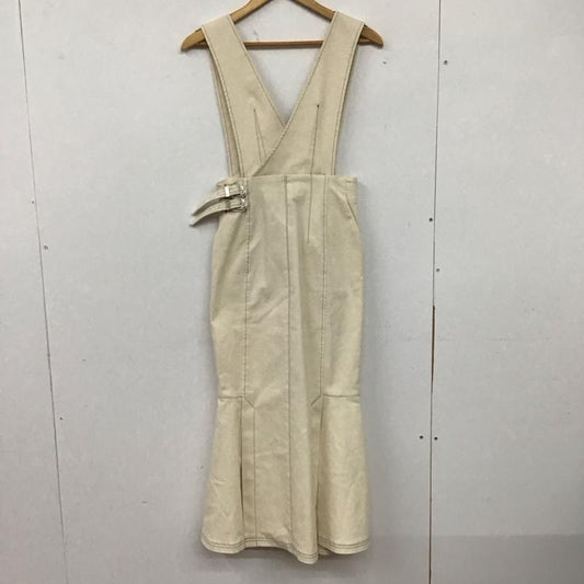 イネラ INella ワンピース ロングスカート ロングワンピース ノースリーブワンピース フレアスカート ウエストベルト 1 無地 アイボリー / アイボリー /  レディース USED 古着 中古 10138361