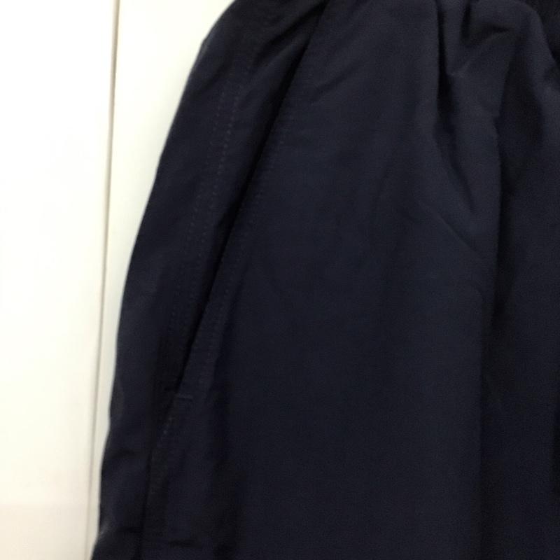 チャンピオン Champion パンツ ショートパンツ ハーフパンツ ショートパンツ ナイロンパンツ L ロゴ、文字 紺 / ネイビー /  メンズ USED 古着 中古 10130477