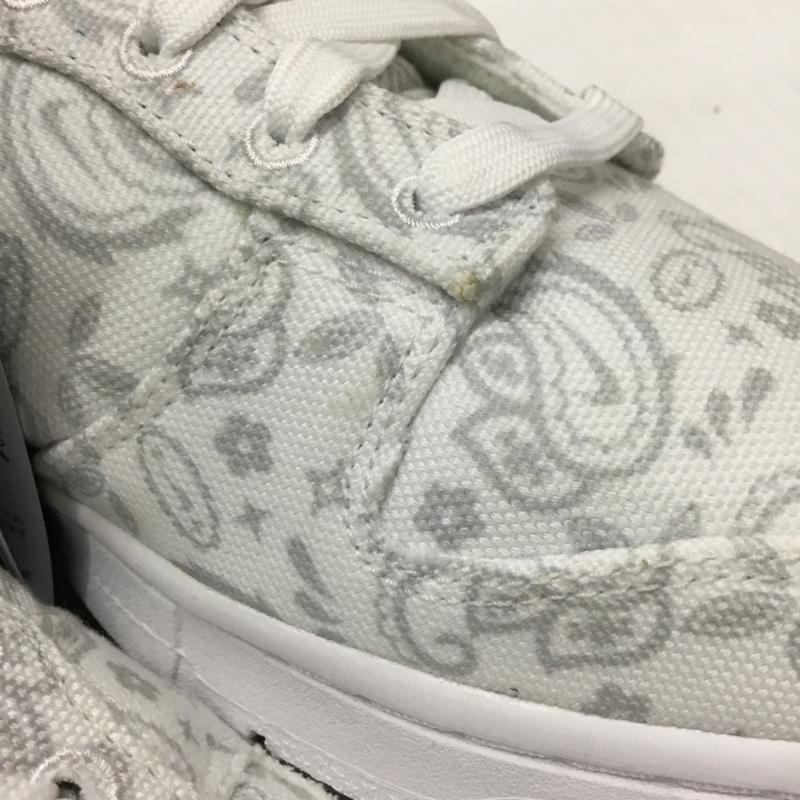 ナイキ NIKE スニーカー スニーカー DJ9955 100 WMNS DUNK LOW ESS 28cm 箱有 ペイズリー 28.0cm ロゴ、文字 白 / ホワイト /  メンズ USED 古着 中古 10111970