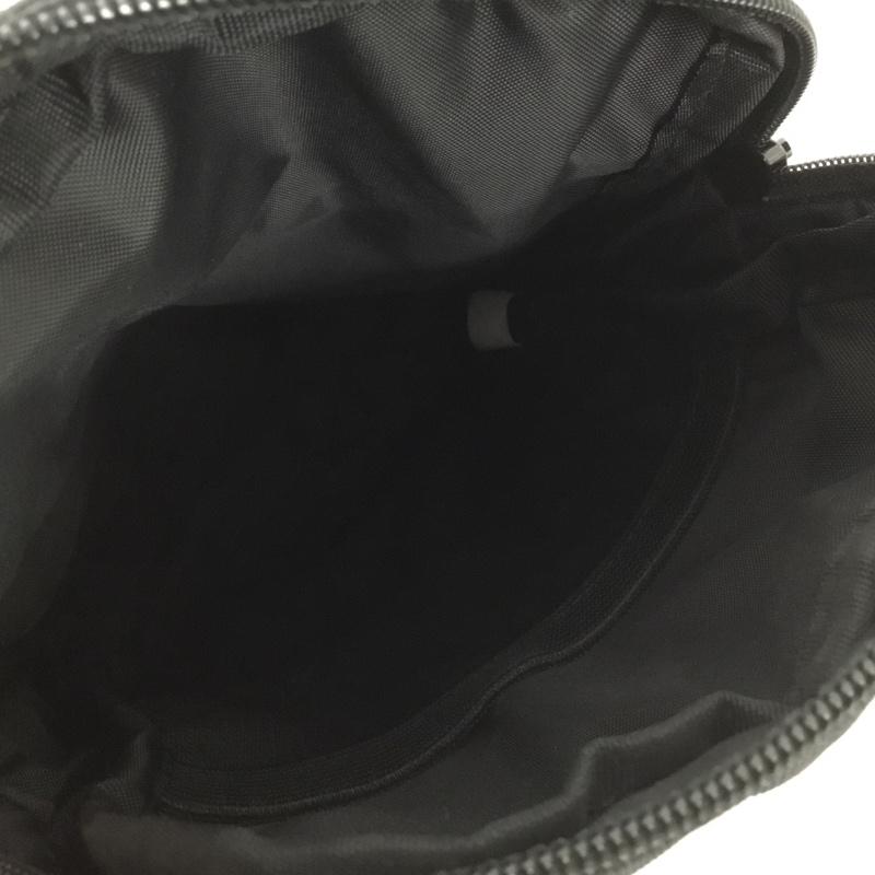 シュプリーム Supreme ショルダーバッグ ショルダーバッグ 18SS Shoulder Bag ロゴ、文字 黒 / ブラック /  メンズ USED 古着 中古 10141651