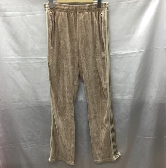 ニードルス Needles パンツ ワークパンツ、ペインターパンツ ジャージ パンツ ワイドパンツ カジュアルパンツ S ロゴ、文字 ベージュ / ベージュ /  メンズ USED 古着 中古 10115164