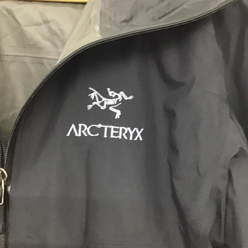 アークテリクス ARC TERYX ジャケット、上着 ジャンパー、ブルゾン ジップアップジャケット ナイロンジャケット アウター XS ロゴ、文字 黒 / ブラック /  メンズ USED 古着 中古 10148009