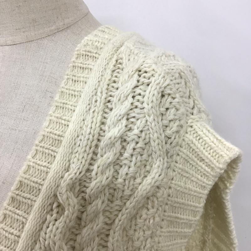 マウジー MOUSSY ベスト ベスト 010DAW70-5360 2WAYCABLESWITCHベスト ケーブルニットベスト ノースリーブカットソー FREE  白 / ホワイト /  レディース USED 古着 中古 10110895