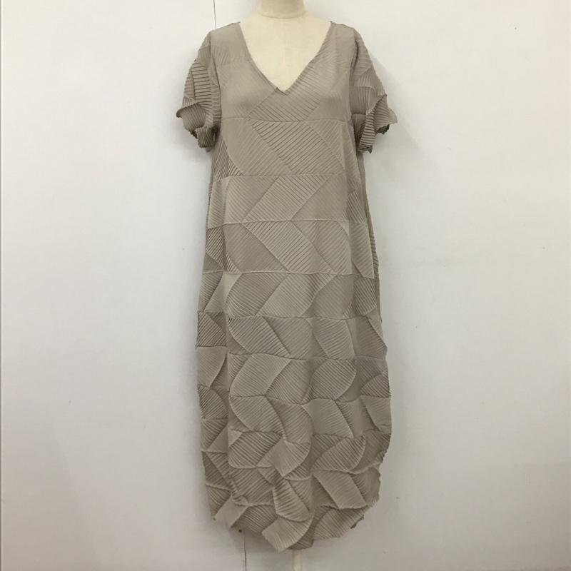パターントルソ patterntorso ワンピース ロングスカート 半袖ロングワンピース フレアスカート Vネック 無地 灰 / グレー /  レディース USED 古着 中古 10116329