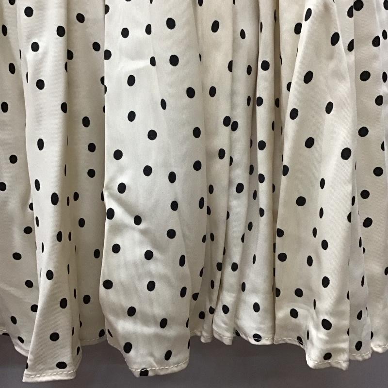 ザラ ZARA スカート ロングスカート 4886 072 064 タグ付き ギャザースカート S ドット オフホワイト / オフホワイト / X 黒 / ブラック /  レディース USED 古着 中古 10112421