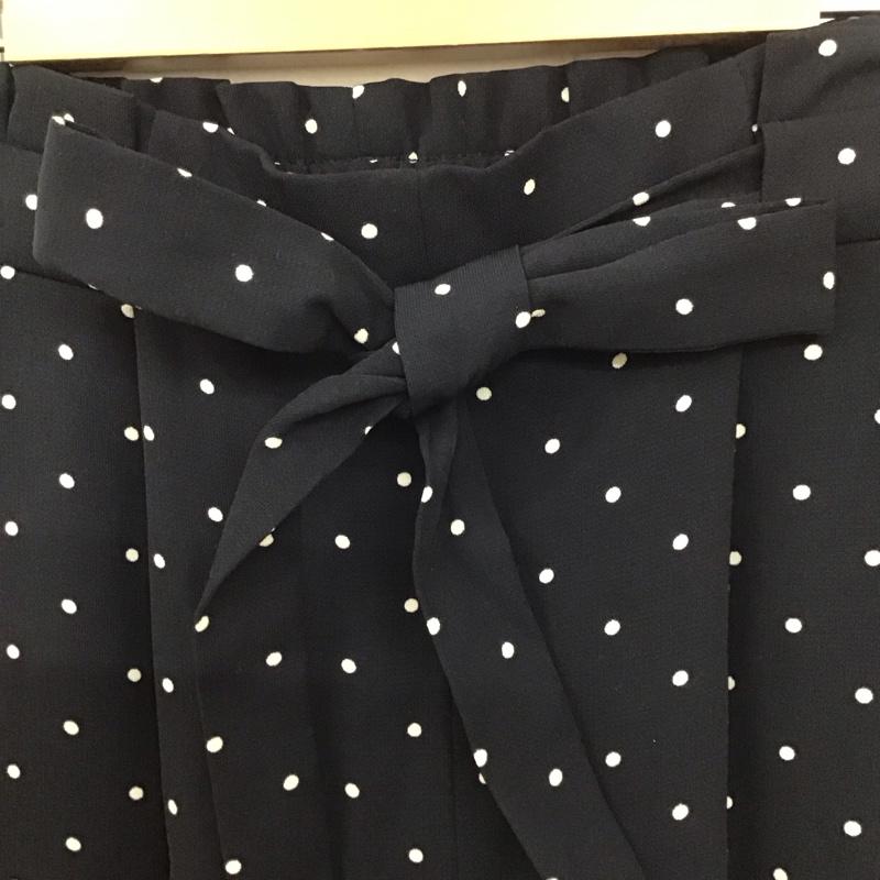 ザラベーシック ZARA BASIC パンツ ワークパンツ、ペインターパンツ ワークパンツ ワイドパンツ カジュアルパンツ フレアパンツ S ドット 黒 / ブラック /  レディース USED 古着 中古 10129753