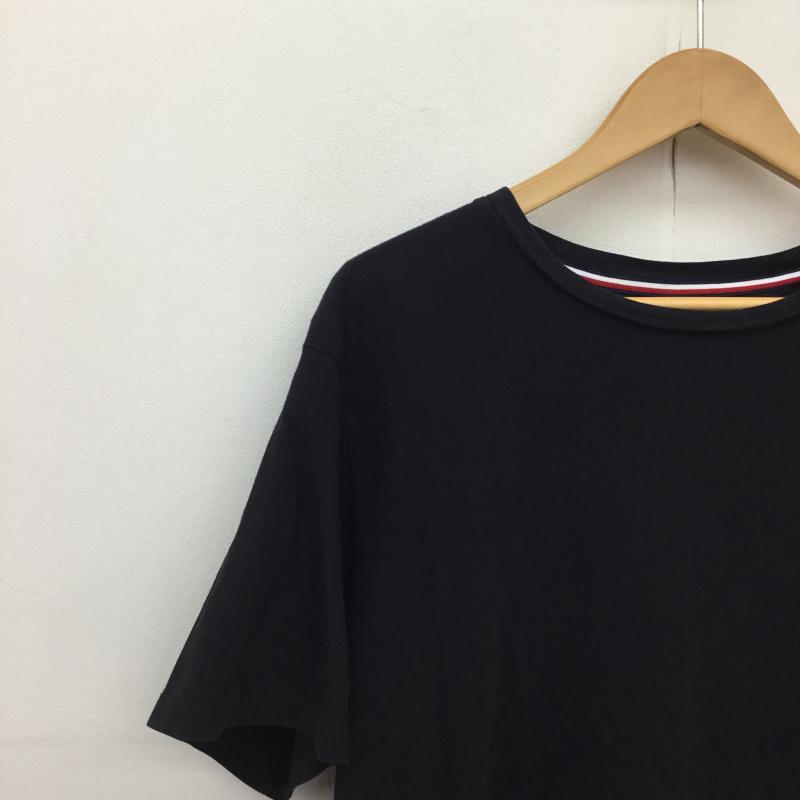 トミーヒルフィガー TOMMY HILFIGER Tシャツ 半袖 TOMMY HILFIGER 半袖Tシャツ XL ワンポイント X 刺繍 黒 / ブラック /  メンズ USED 古着 中古 10129893