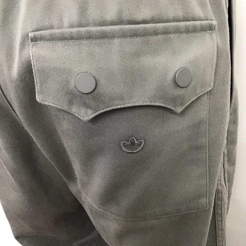 アディダス adidas パンツ ワークパンツ、ペインターパンツ h11372トレフォイルリラックスツイルパンツ トラックパンツ ワイドパンツ M ロゴ、文字 灰 / グレー /  メンズ USED 古着 中古 10115351