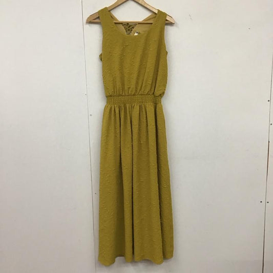 マウジー MOUSSY ワンピース ロングスカート 010aaa30-7650 ノースリーブワンピース ロングスカート フレアスカート FREE 総柄 黄 / イエロー /  レディース USED 古着 中古 10135206
