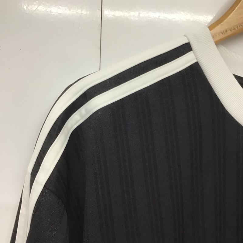 アディダス adidas Tシャツ 半袖 半袖カットソー プリントTシャツ クルーネックカットソー スポーツウェア ロゴ、文字 黒 / ブラック /  メンズ USED 古着 中古 10140131