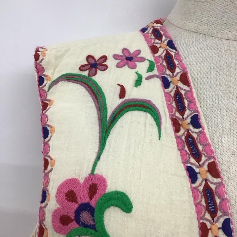 ザラ ZARA ベスト ベスト 6895 022 712 刺繍 L 花柄 アイボリー / アイボリー /  レディース USED 古着 中古 10108555