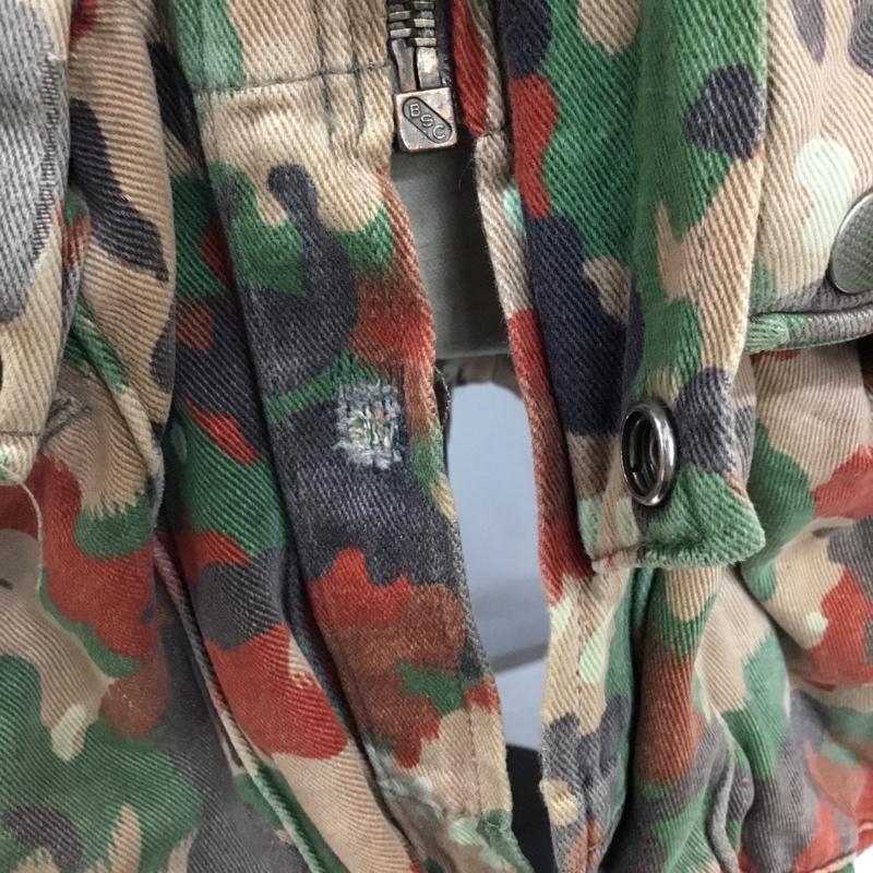 ミリタリー ミリタリー ジャケット、上着 ジャケット、ブレザー ミリタリージャケット スイス軍 アルペンカモ 古着 ヴィンテージ 48 カモフラージュ柄・迷彩 マルチカラー / マルチカラー /  メンズ USED 古着 中古 10106588