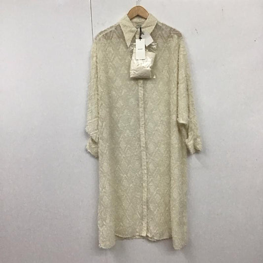 マウジー MOUSSY ワンピース ロングスカート 010DAW30-7730 長袖ロングシャツ シャツワンピース カラーシャツワンピース FREE 総柄 白 / ホワイト /  レディース USED 古着 中古 10135999