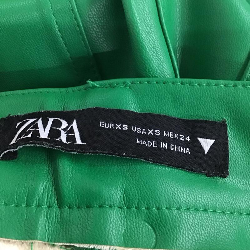 ザラ ZARA パンツ デニム、ジーンズ フェイクレザーパンツ スリムパンツ ストレッチパンツ XS 無地 緑 / グリーン /  レディース USED 古着 中古 10132933