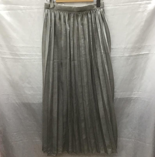 アズールバイマウジー AZUL BY MOUSSY スカート ロングスカート 250EAT31-432H GLOSSY PLEATS SKIRT プリーツ M 無地 灰 / グレー /  レディース USED 古着 中古 10115860