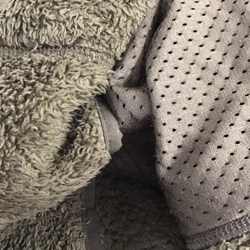 パタゴニア patagonia ベスト ベスト 25926fa18 18AWLosGustVEST ジップアップフリースベスト M ロゴ、文字 カーキ / カーキ /  メンズ USED 古着 中古 10145942