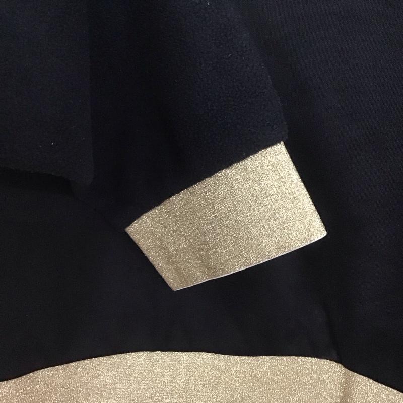 ナイキ NIKE パーカー 長袖 BV5359-010 フリース プルオーバー M ワンポイント 黒 / ブラック / X 金 / ゴールド /  レディース USED 古着 中古 10146387